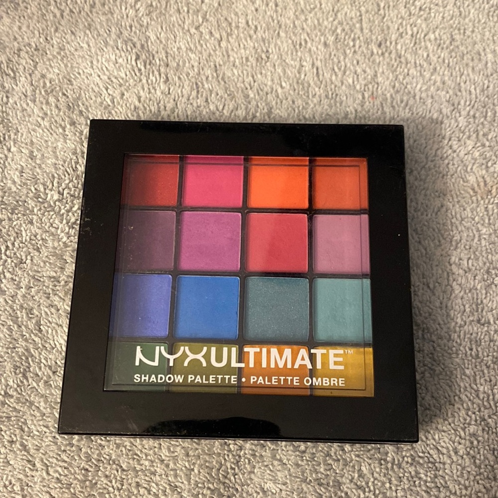 NYX brights eyeshadow palette